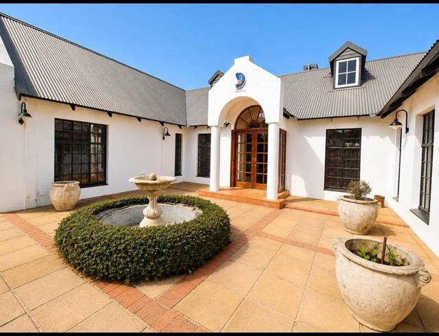 BUSINESS FOR SALE IN DIE HOEWES